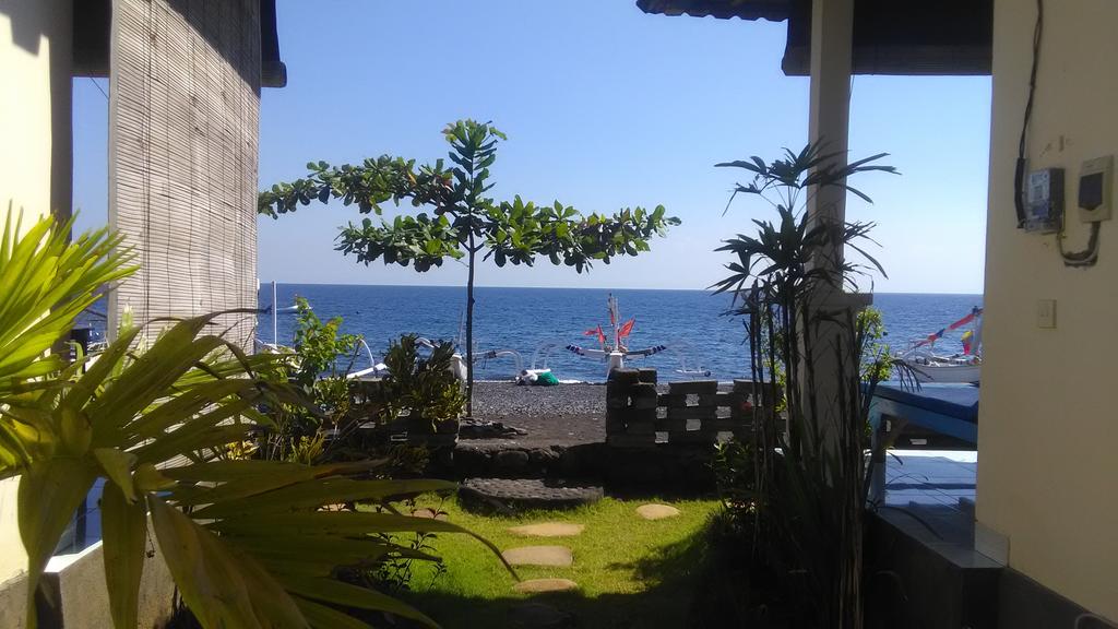 Tambun Sari Beach Homestay, Amed, Indonesia