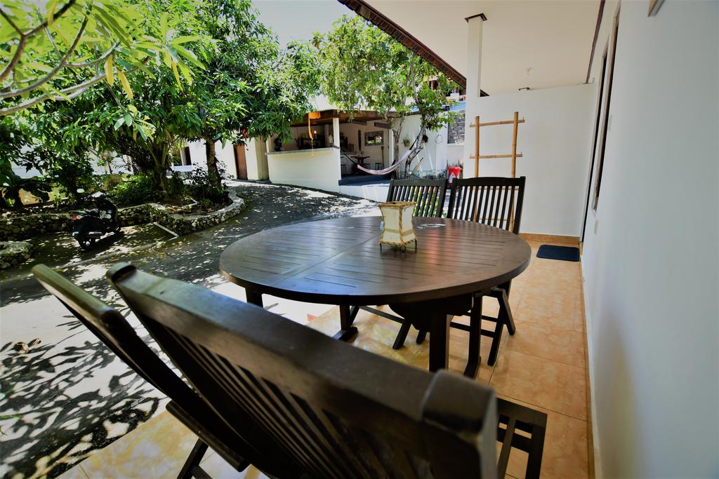 Kiki Homestay, Jalan Padang Padang, Uluwatu, Bali 