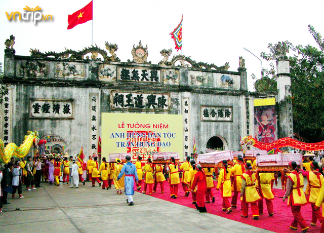 Lễ hội tại đền Kiếp Bạc