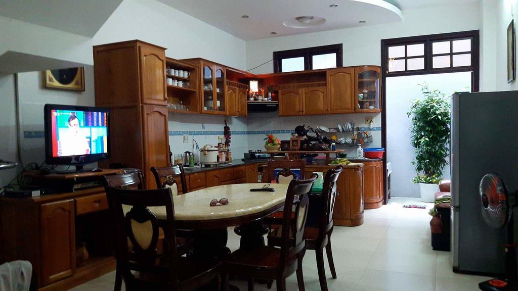 Happy Home Hostel Nha Trang khu vực phòng ăn