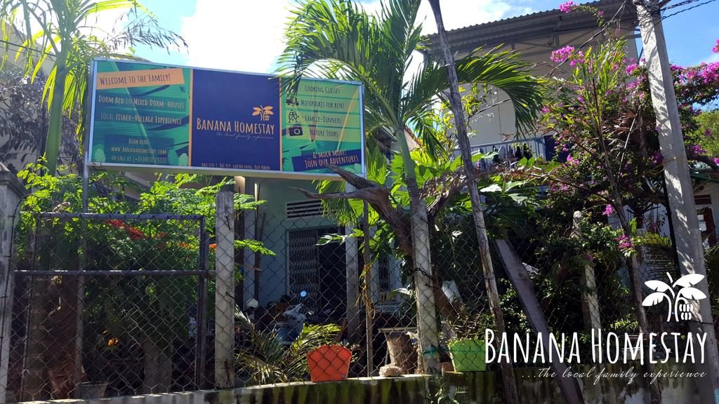 Sân vườn Banana homestay Quy Nhơn 
